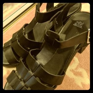 Platform sandals